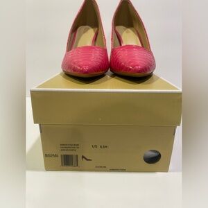Michael Kors Dorothy Flex Pump 6.5M Electric Pink Faux  Snake Embossed Size 6.5